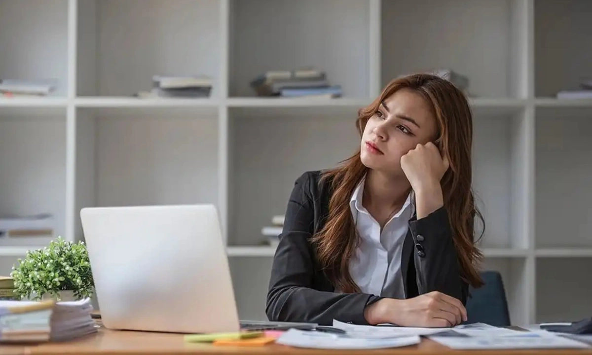 Chăm chỉ thôi chưa đủ: 6 thói quen cản trở con đường thăng chức