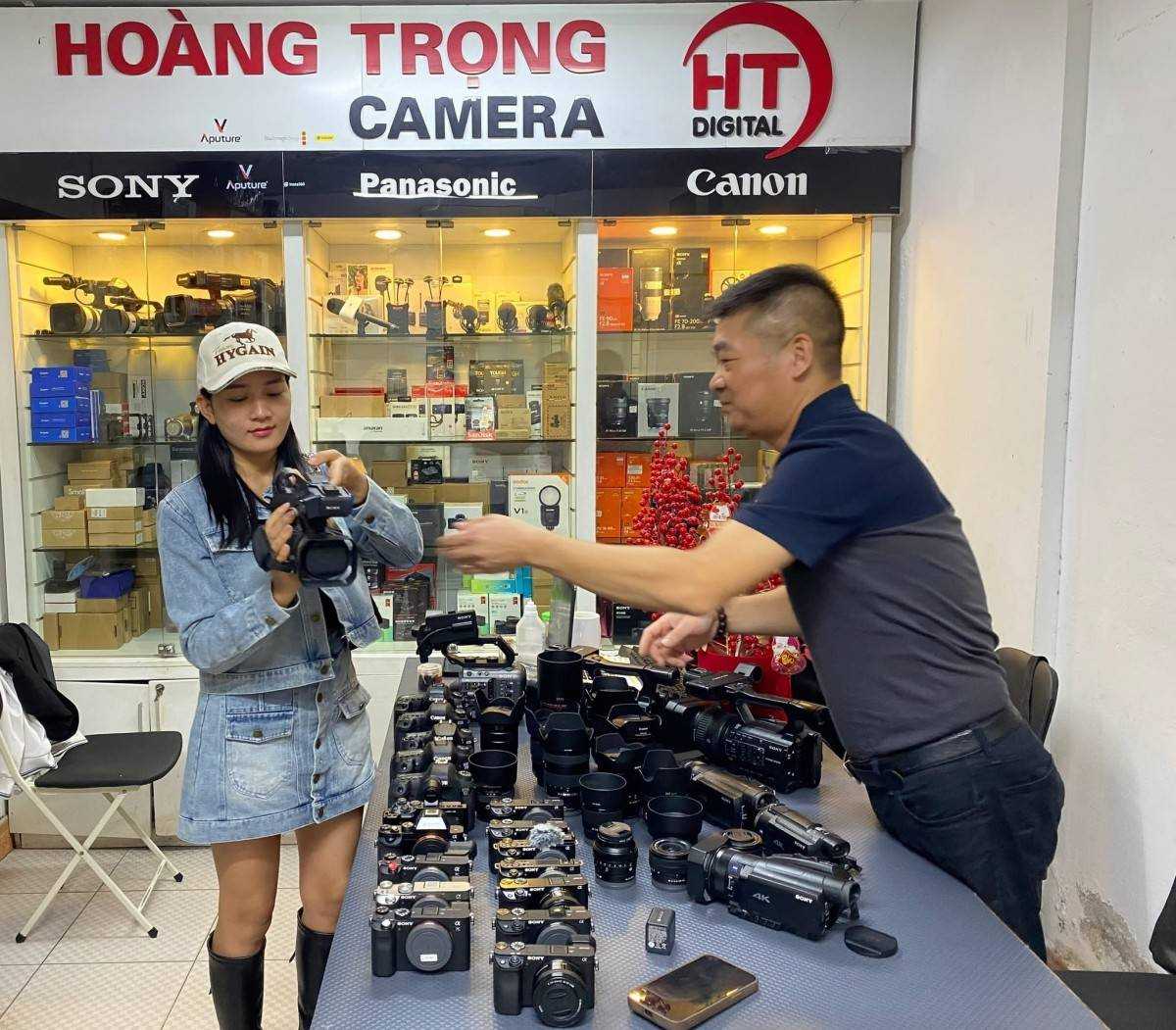 Hoàng Trọng Camera - Chọn đúng từ đầu, sáng tạo dài lâu Hoàng Trọng Camera - Chọn đúng từ đầu, sáng tạo dài lâu